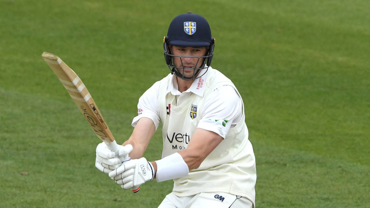 Will Young picks up more runs, Durham vs Warwickshire, LV= County Championship, Chester-le-Street, 2nd day, April 30, 2021