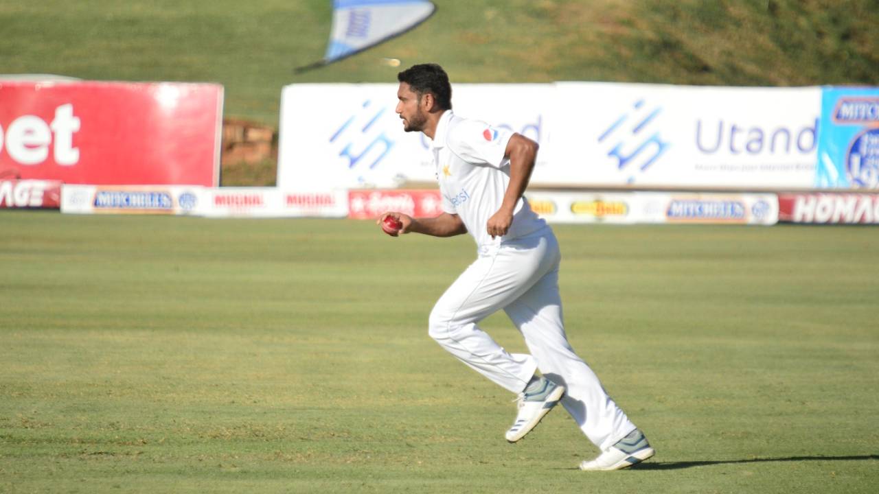 Tabish Khan struck in his first over on Test debut, Zimbabwe vs Pakistan, 2nd Test, Harare, 2nd day, May 8, 2021