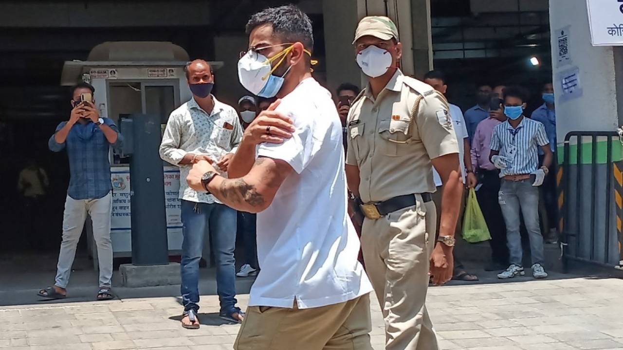 Virat Kohli walks in for his Covid-19 vaccination in Mumbai&nbsp;&nbsp;&bull;&nbsp;&nbsp;Getty Images