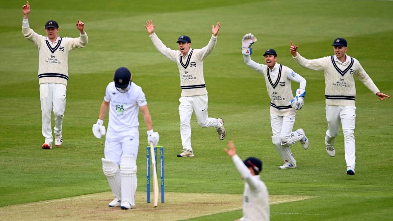 Joe Weatherley fell early as Middlesex's seamers battled back against Hampshire, Middlesex vs Hampshire, LV= County Championship, Lord's, 2nd day, May 14, 2021