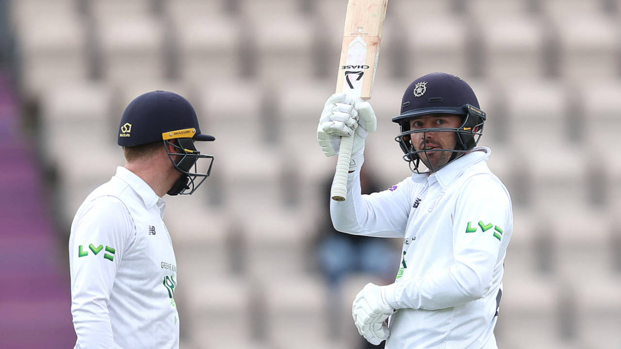 Ian Holland acknowledges his half-century, Hampshire vs Leicestershire, LV= Insurance Championship, Ageas Bowl, 2nd day, May 20, 2021
