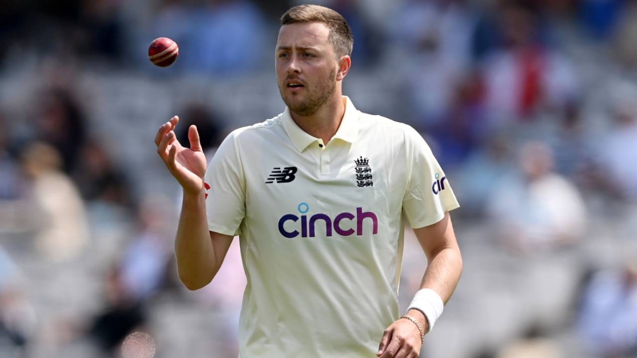 Ollie Robinson gets ready to bowl on Test debut, 1st LV= Insurance Test, England vs New Zealand, 1st day, Lord's, June 2, 2021