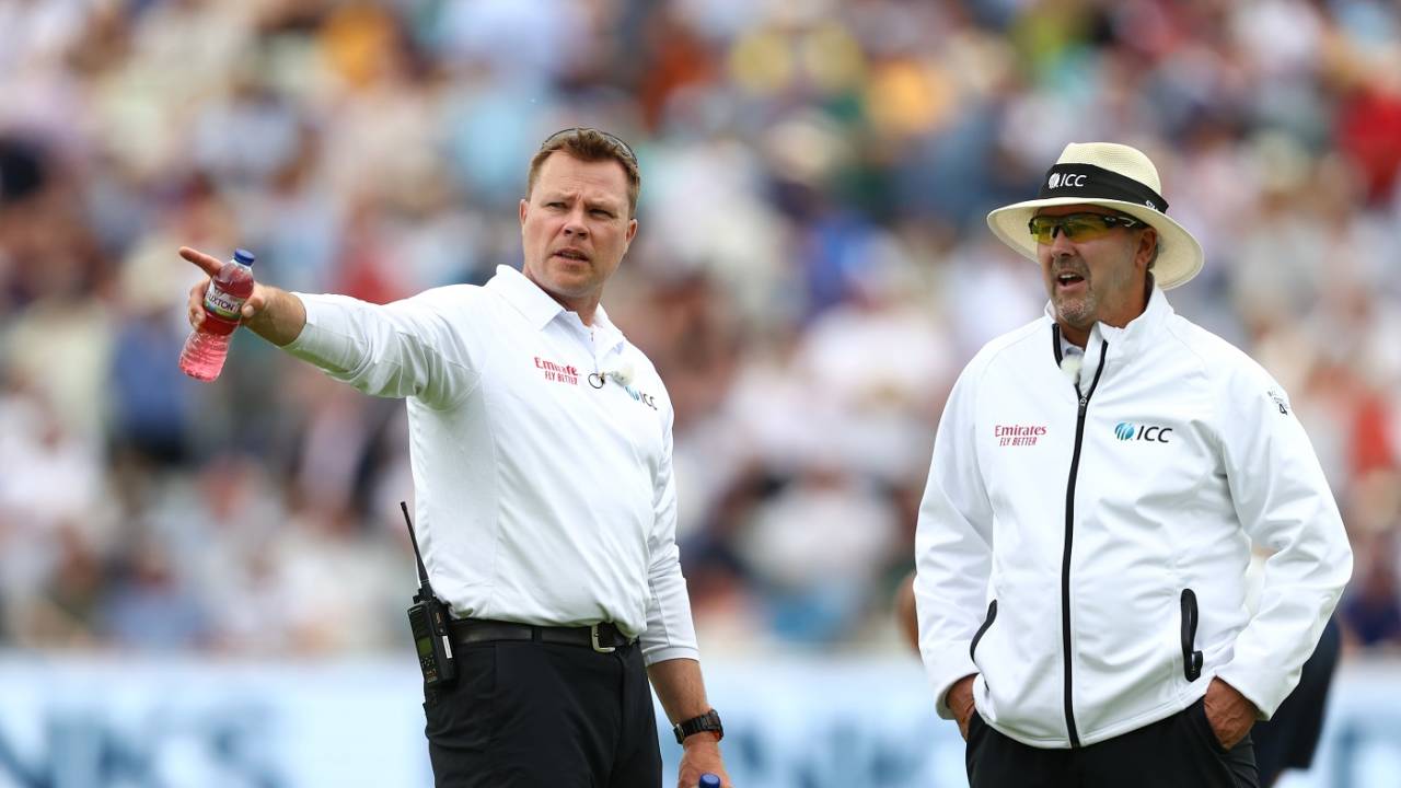Umpires Richard Illingworth and Martin Saggers have a chat, England vs New Zealand, 2nd Test, Day 1, Birmingham, June 10, 2021