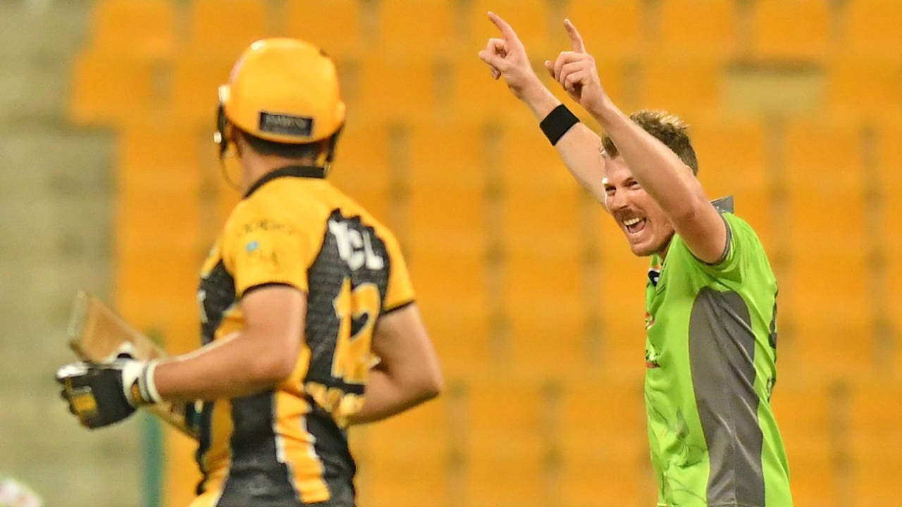 James Faulkner took wickets with the new ball again, Lahore Qalandars vs Peshawar Zalmi, PSL 2021, Abu Dhabi, June 10, 2021