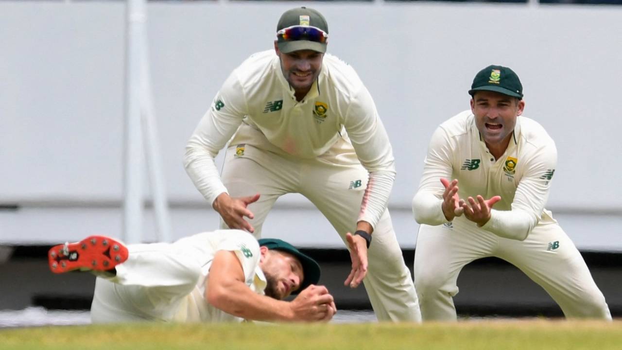 Wiaan Mulder latches on as Aiden Markram and Dean Elgar look on, West Indies vs South Africa, 1st Test, St Lucia, 1st day, June 10, 2021