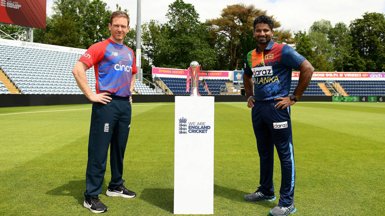 Eoin Morgan and Kusal Perera pose with the trophy, England vs Sri Lanka T20I series, Cardiff, June 22, 2021