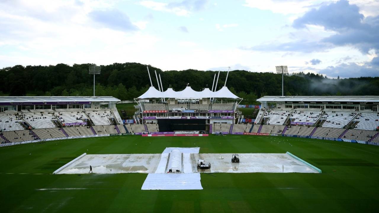 Bleak scenes at the Ageas Bowl as Hampshire's match with Middlesex is washed out&nbsp;&nbsp;&bull;&nbsp;&nbsp;Getty Images