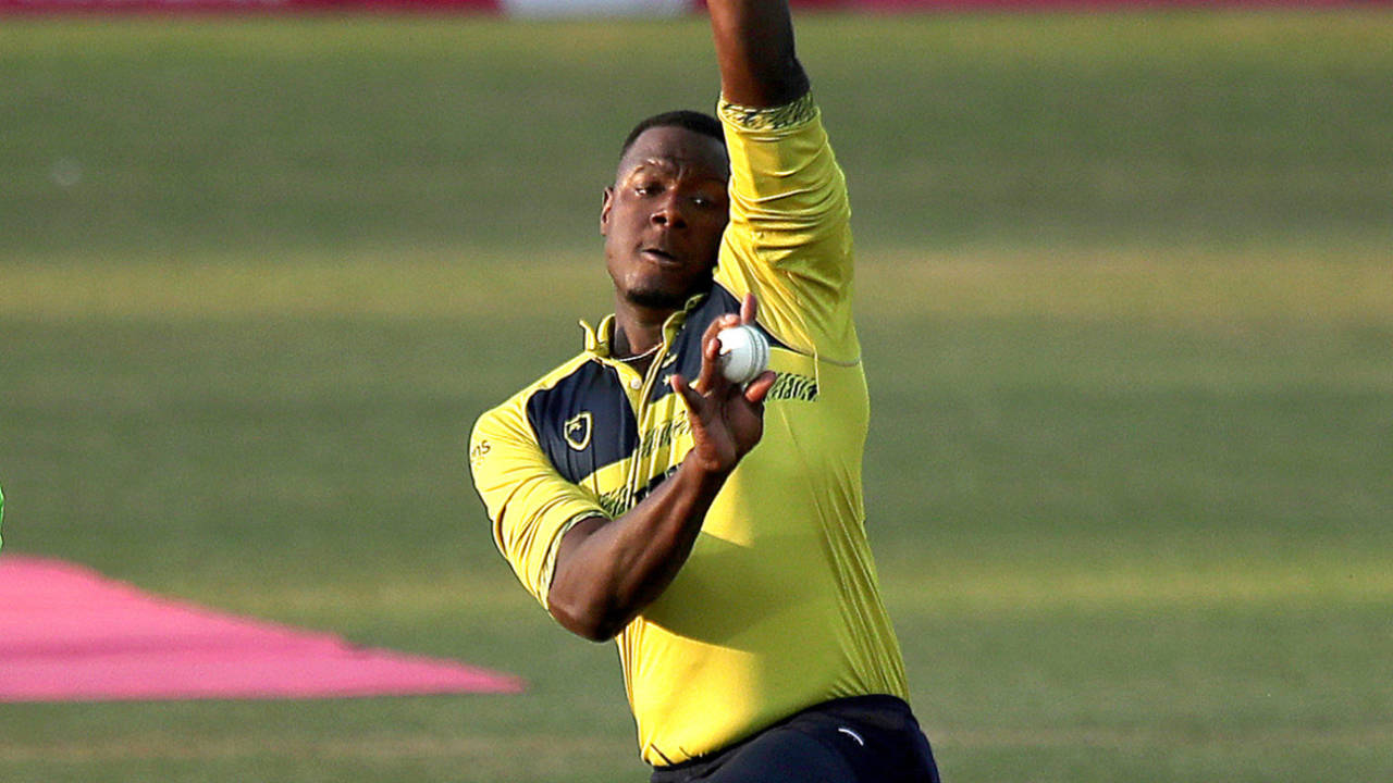 Carlos Brathwaite has been a potent force with the ball in the Blast, Leicestershire Foxes vs Birmingham Bears, Vitality Blast, Grace Road, June 16, 2021