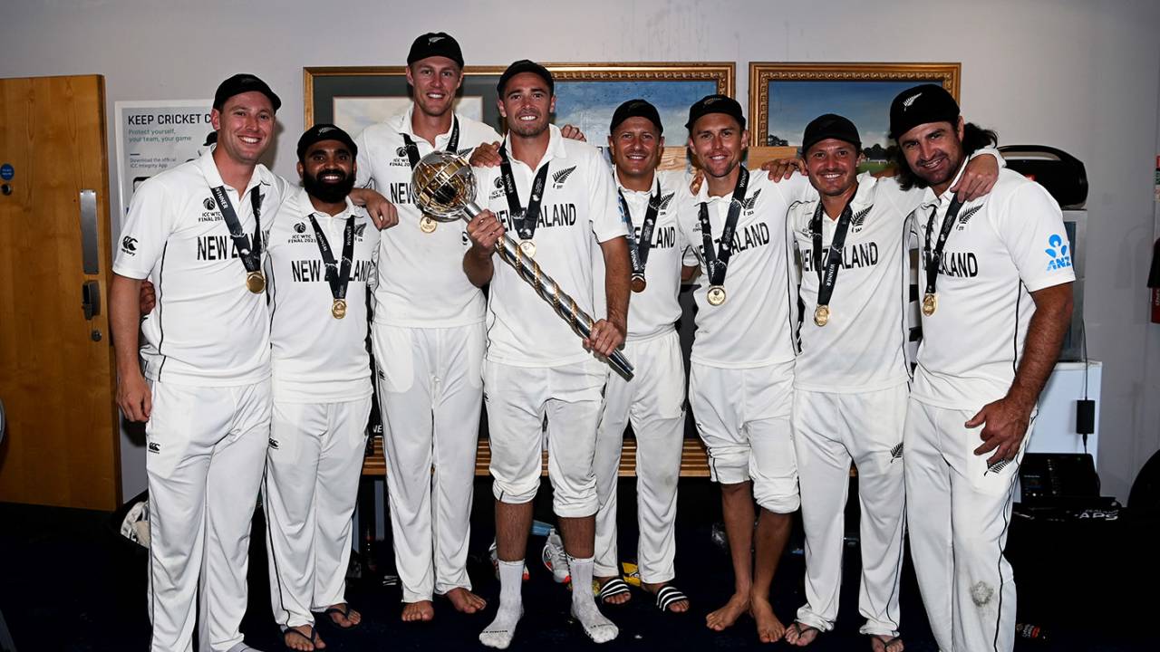 New Zealand's bowling unit (left to right), Matt Henry, Ajaz Patel, Kyle Jamieson, Tim Southee, Neil Wagner, Trent Boult, BJ Watling and Colin de Grandhomme, pose with the WTC mace, India vs New Zealand, World Test Championship (WTC) final, Southampton, 6th day, June 23, 2021