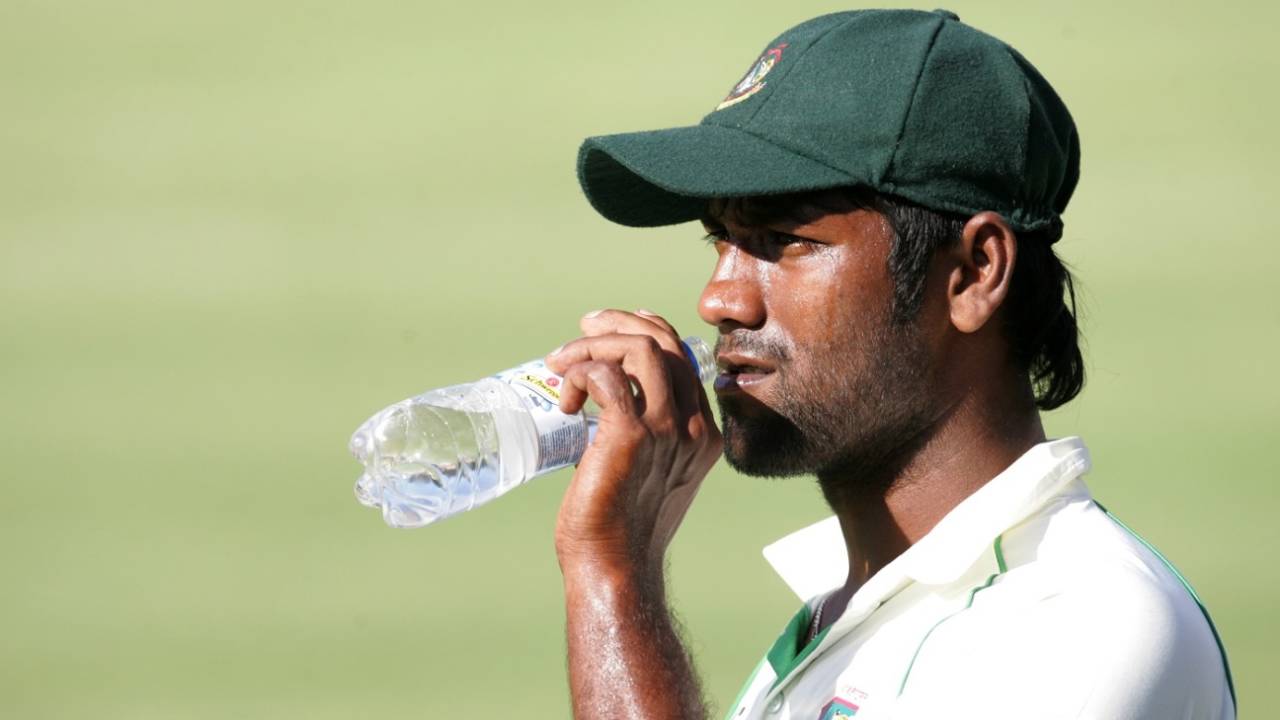 Robiul Islam contemplates life, Zimbabwe v Bangladesh, 2nd Test, Harare, 2nd day, April 26, 2013