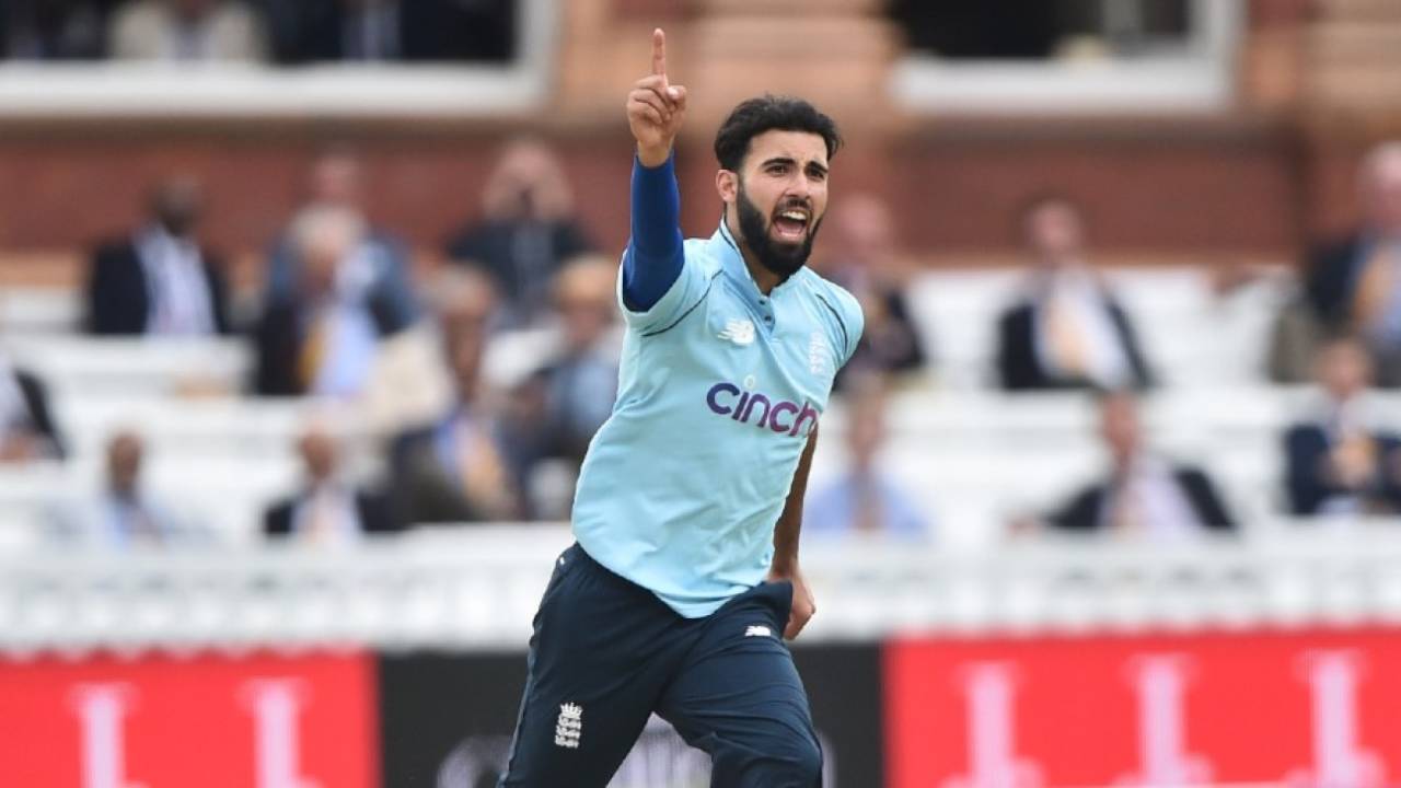 Saqib Mahmood struck hard in the Powerplay for England, England vs Pakistan, 2nd ODI, Lord's, July 10, 2021