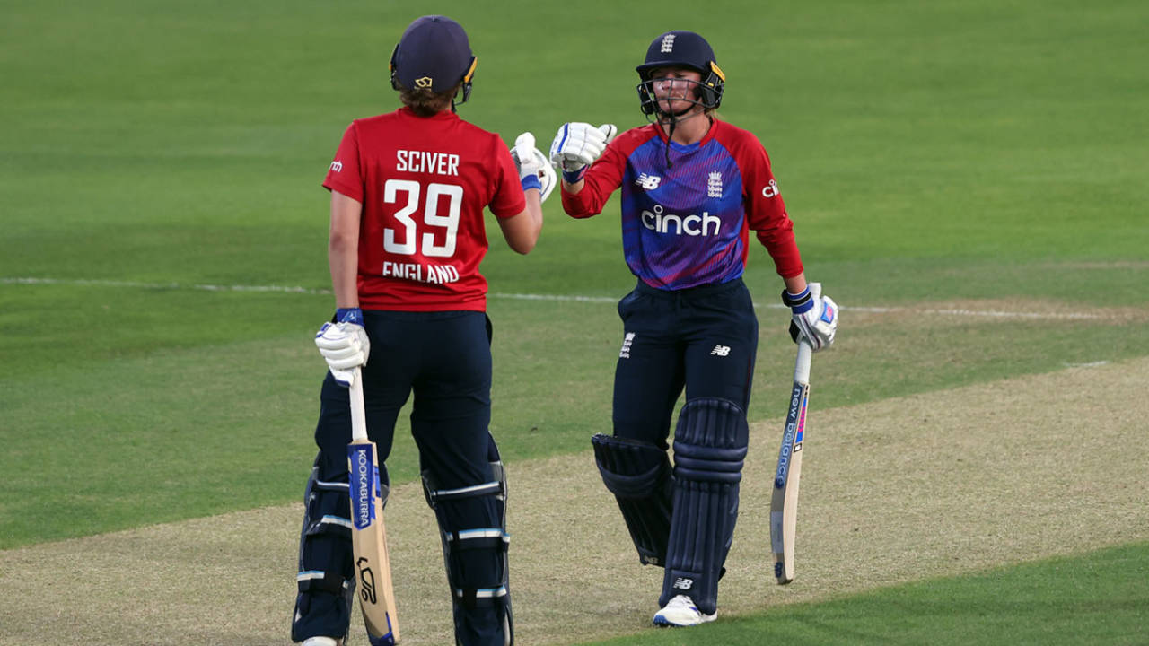 Danni Wyatt and Nat Sciver put together a threatening partnership, England women vs India women, 3rd T20I, Chelmsford, July 14, 2021