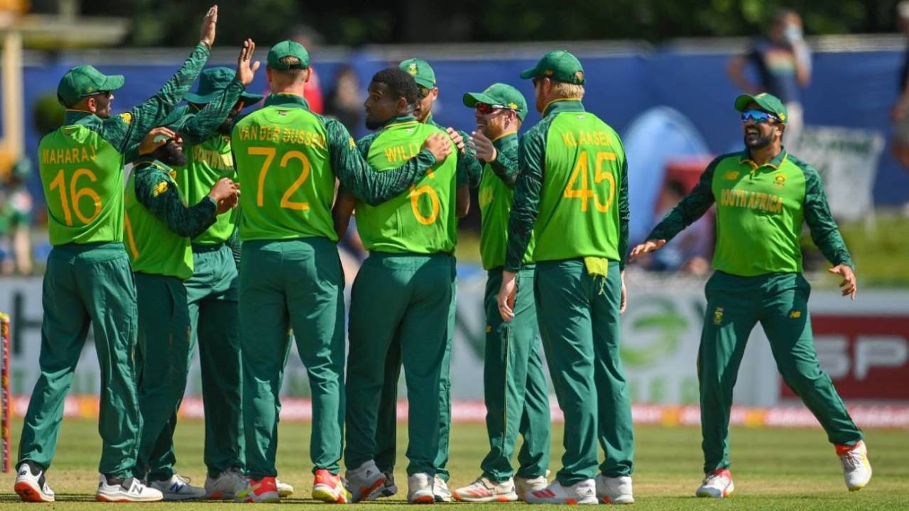Lizaad Williams celebrates with this team-mates after getting a wicket first ball on debut, Ireland v South Africa, 3rd ODI, Malahide, July 16, 2021