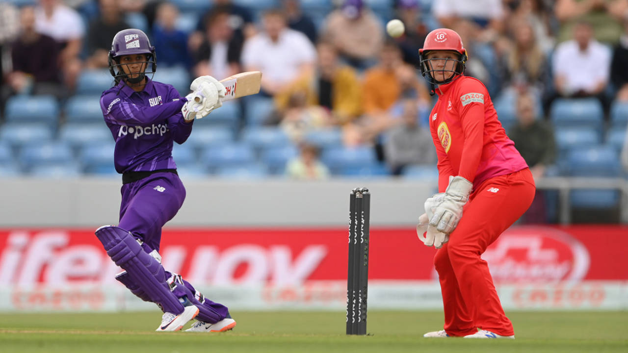 Jemimah Rodrigues climbs into a pull, Northern Superchargers vs Welsh Fire, Women's Hundred, Headingley, July 24, 2021