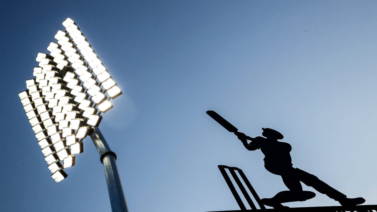 A view of a floodlight and the weather vane in Chelmsford, England women vs India women, 3rd T20I, Chelmsford, July 14, 2021