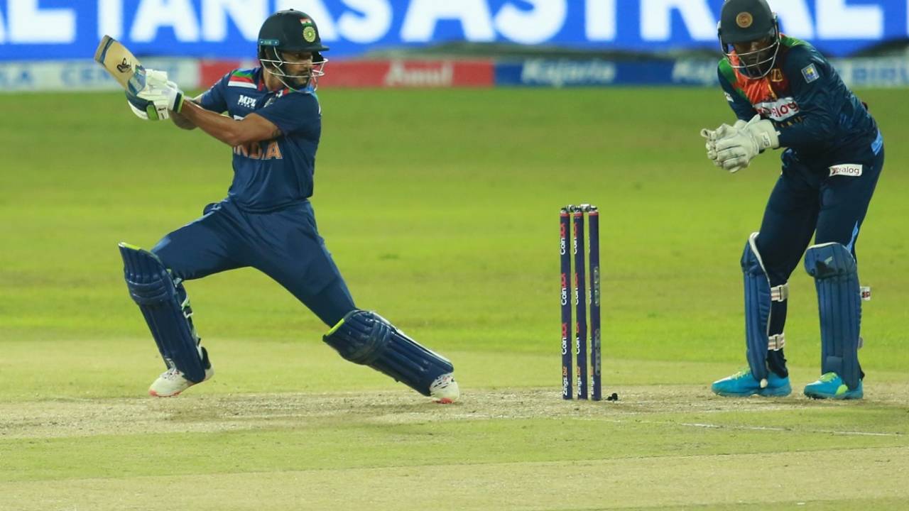 Shikhar Dhawan laboured to 40, Sri Lanka vs India, 2nd T20I, Colombo, July 28, 2021