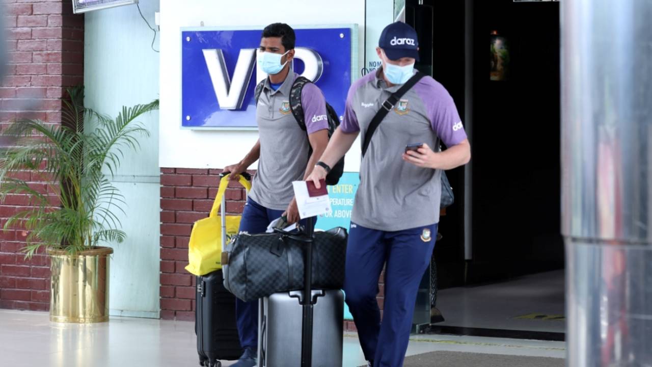 Mahmudullah and Nick Lee, Bangladesh's head of physical performance, arrive in Dhaka after the tour of Zimbabwe, July 29, 2021