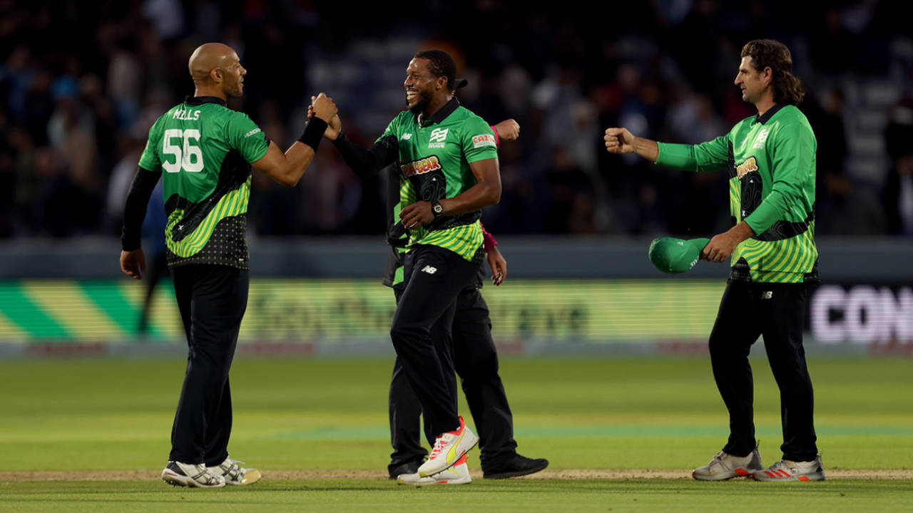 Chris Jordan gets congratulations from his team-mates, London Spirit vs Southern Brave, Lord's, Men's Hundred, August 1, 2021