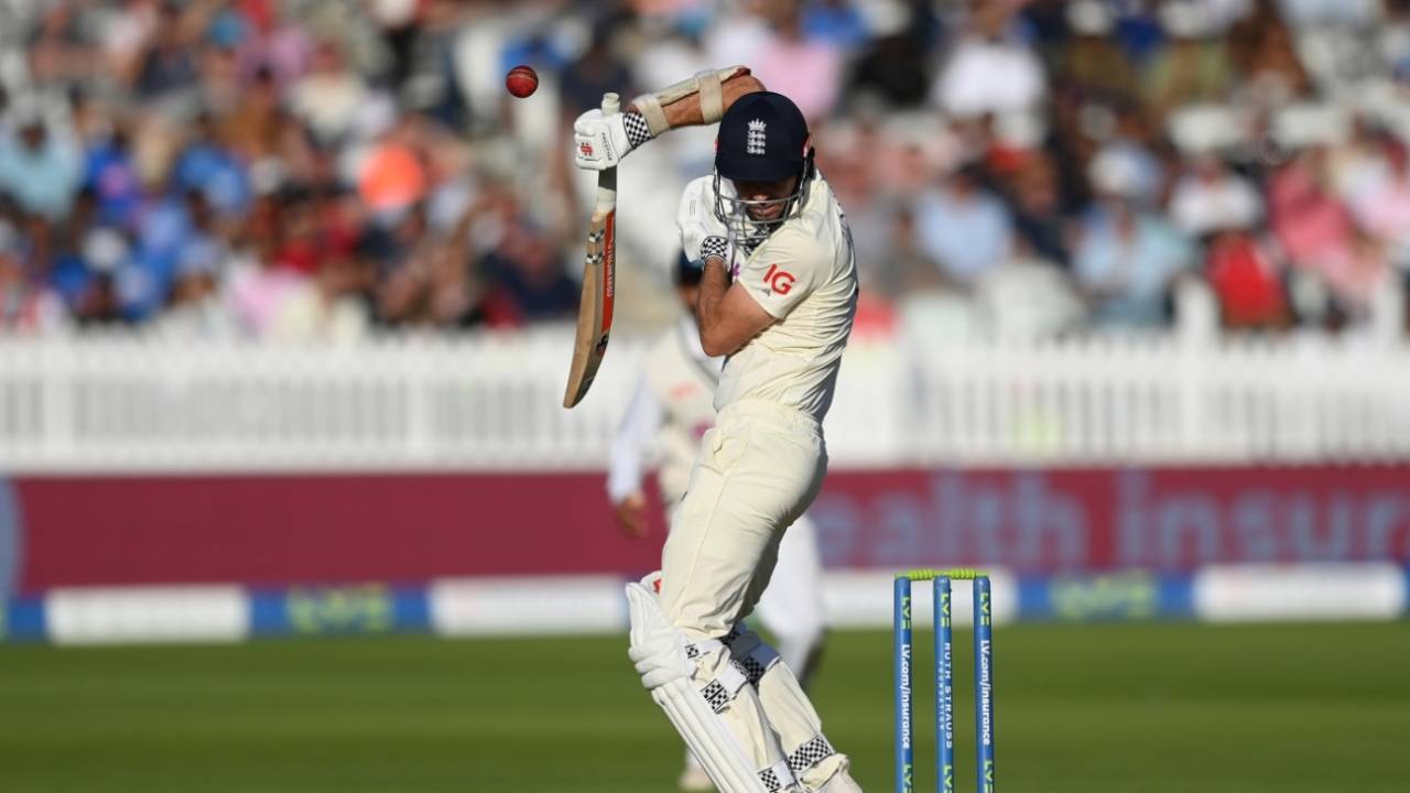 James Anderson fends off a short one from Jasprit Bumrah, England vs India, 2nd Test, Lord's, London, 3rd day, August 14, 2021