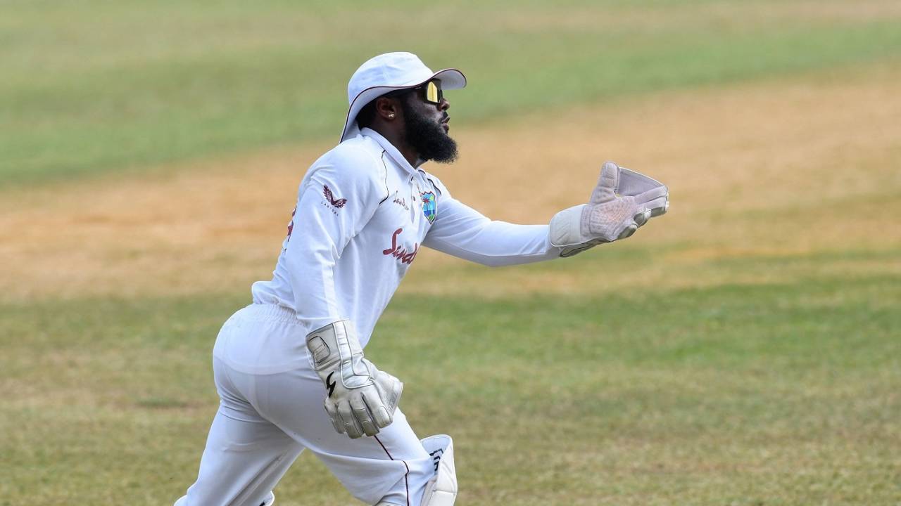 Jahmar Hamilton came on as the substitute keeper after Joshua Da Silva suffered from cramps, West Indies vs Pakistan, 2nd Test, Jamaica, 1st day, August 20, 2021