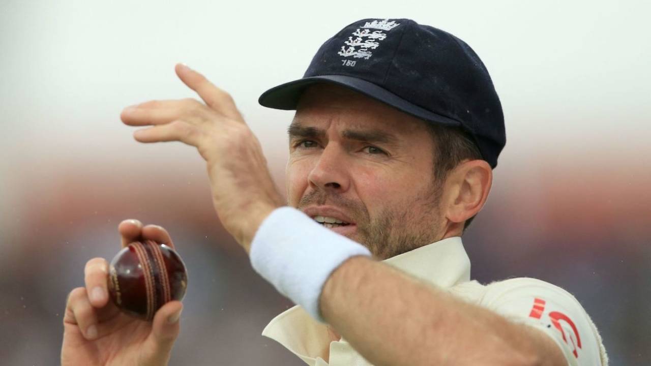 James Anderson warms up, England vs India, 3rd Test, Leeds, 3rd day, August 27, 2021