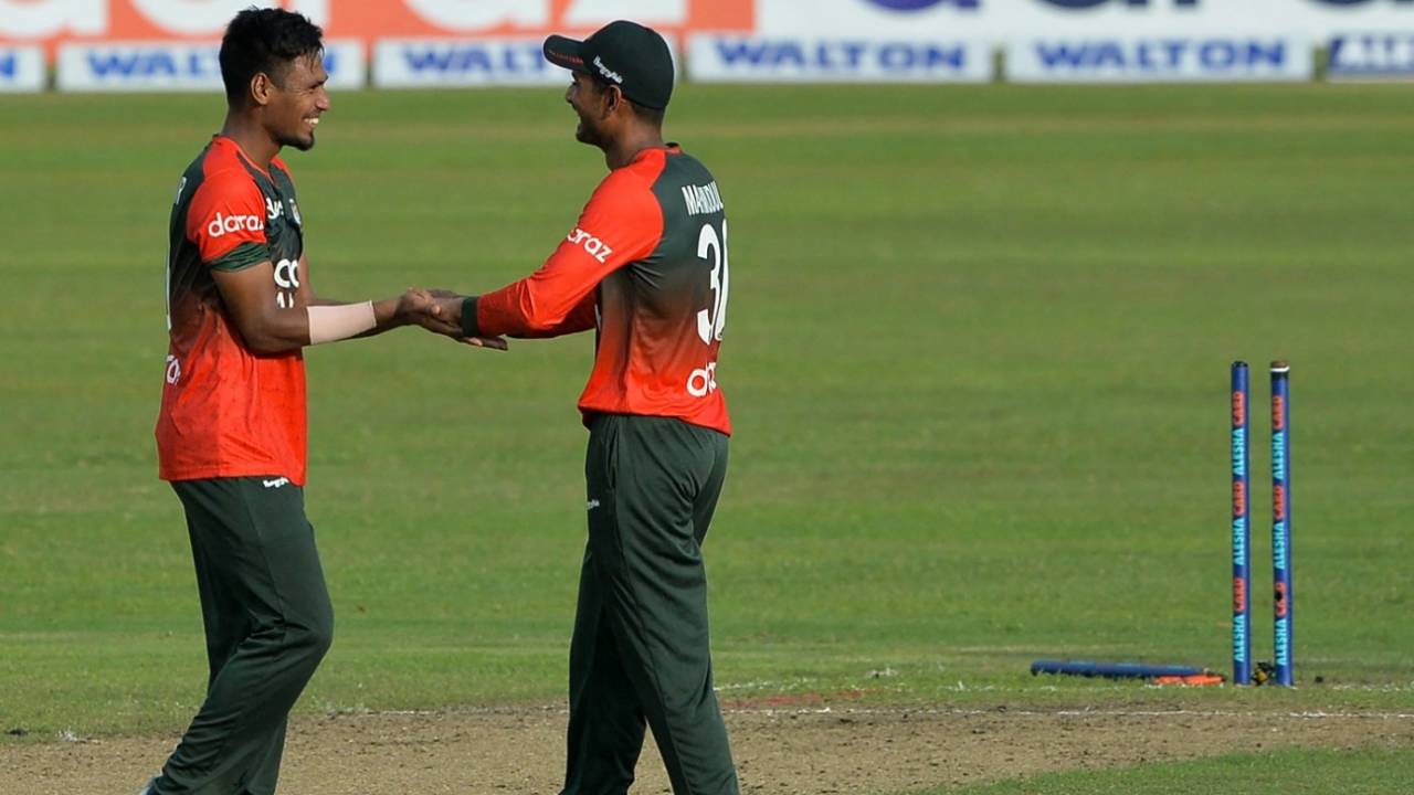 Mustafizur Rahman made an impact despite not picking up a wicket&nbsp;&nbsp;&bull;&nbsp;&nbsp;AFP/Getty Images