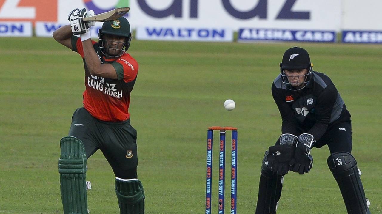 Shakib Al Hasan plays a cover drive, Bangladesh vs New Zealand, 1st T20I, Dhaka, September 1, 2021