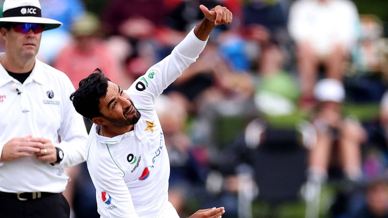 Zafar Gohar in action for Pakistan, 2nd Test, New Zealand vs Pakistan, Christchurch, January 5, 2021