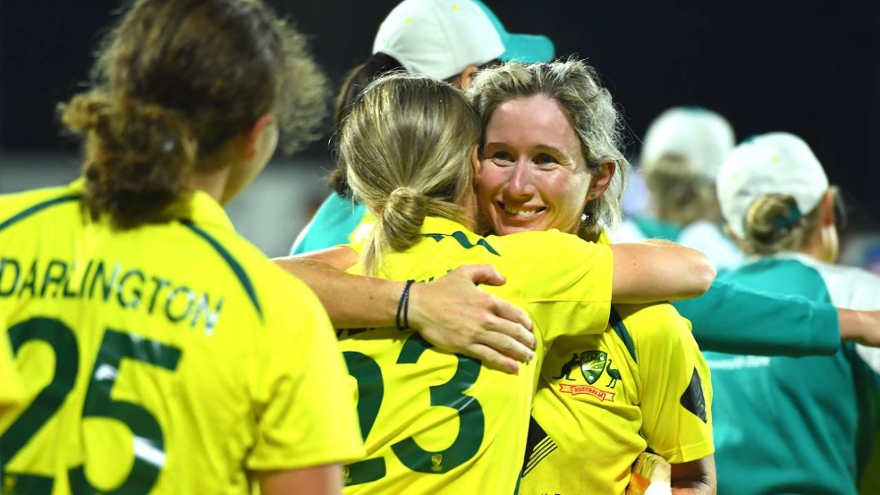 Beth Mooney is hugged by a team-mate after sealing Australia's sensational chase, Australia Women vs India Women, 2nd ODI, Mackay, September 24, 2021