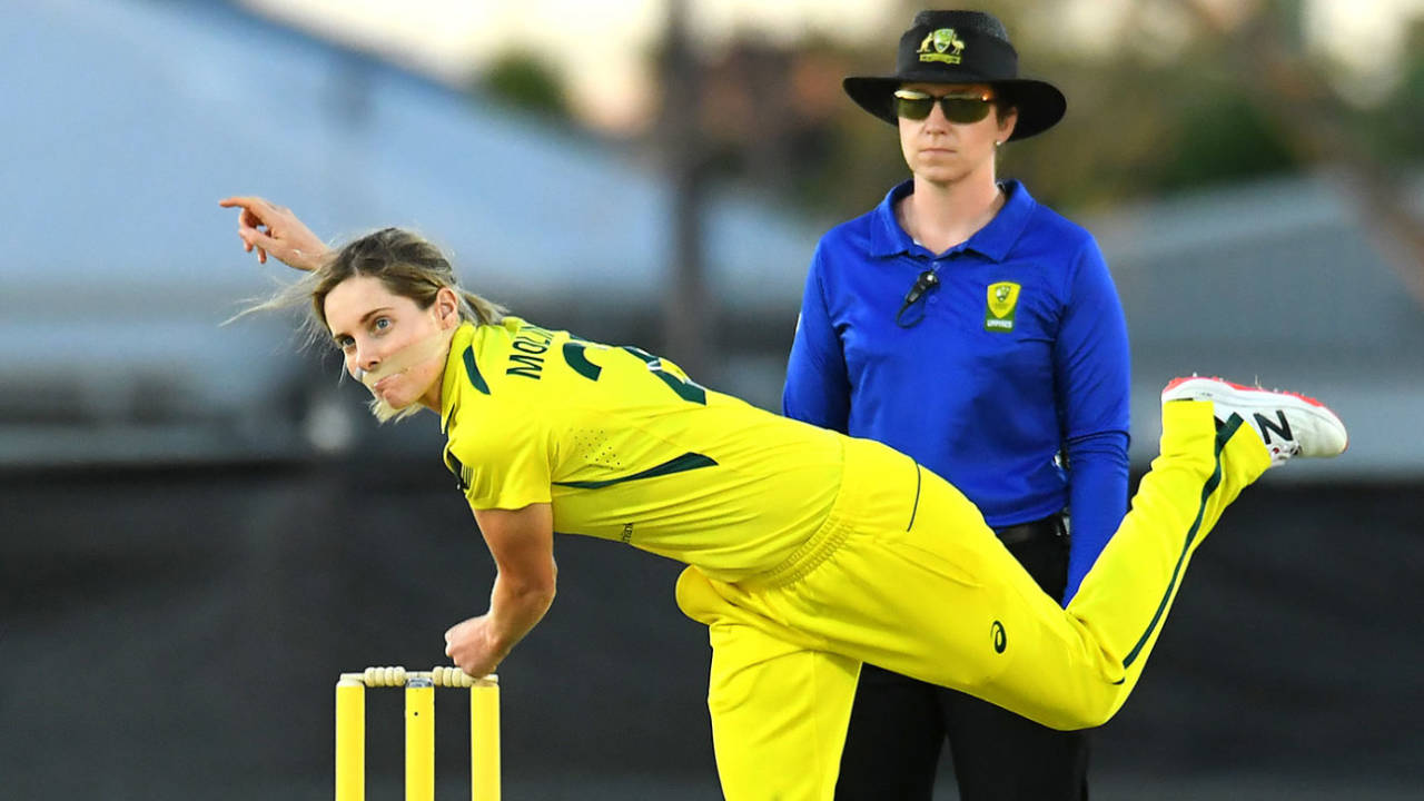 Sophie Molineux returned to the field with a heavily bandaged face, Australia vs India, 3rd ODI, Mackay, September 26, 2021