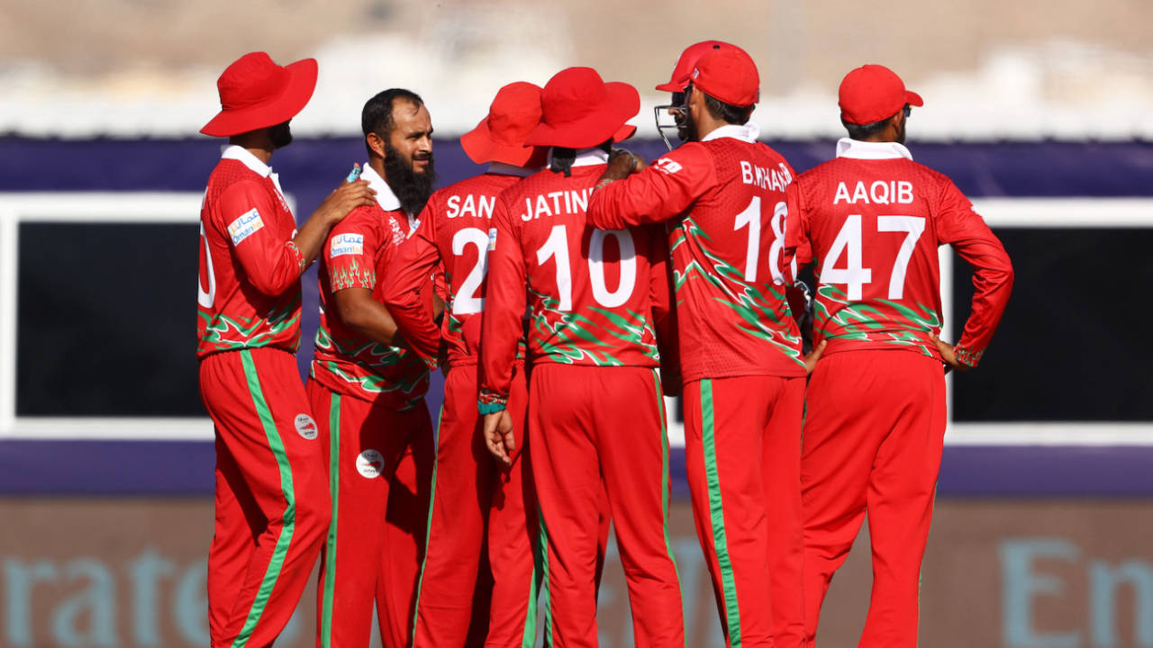 Zeeshan Maqsood picked up three wickets in the 16th over of the PNG innings, Oman vs Papua New Guinea, T20 World Cup, Muscat, October 17, 2021