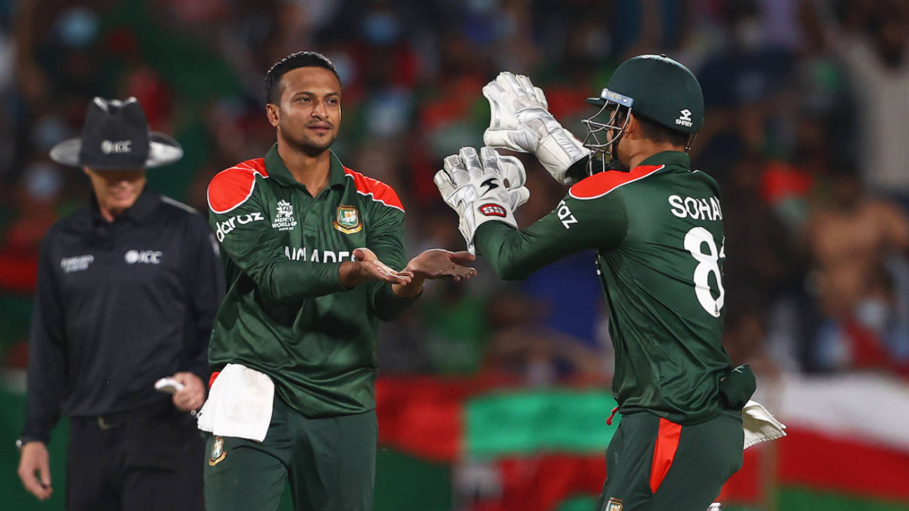 Shakib Al Hasan's Player-of-the-Match performance gave Bangladesh two points against Oman&nbsp;&nbsp;&bull;&nbsp;&nbsp;ICC via Getty