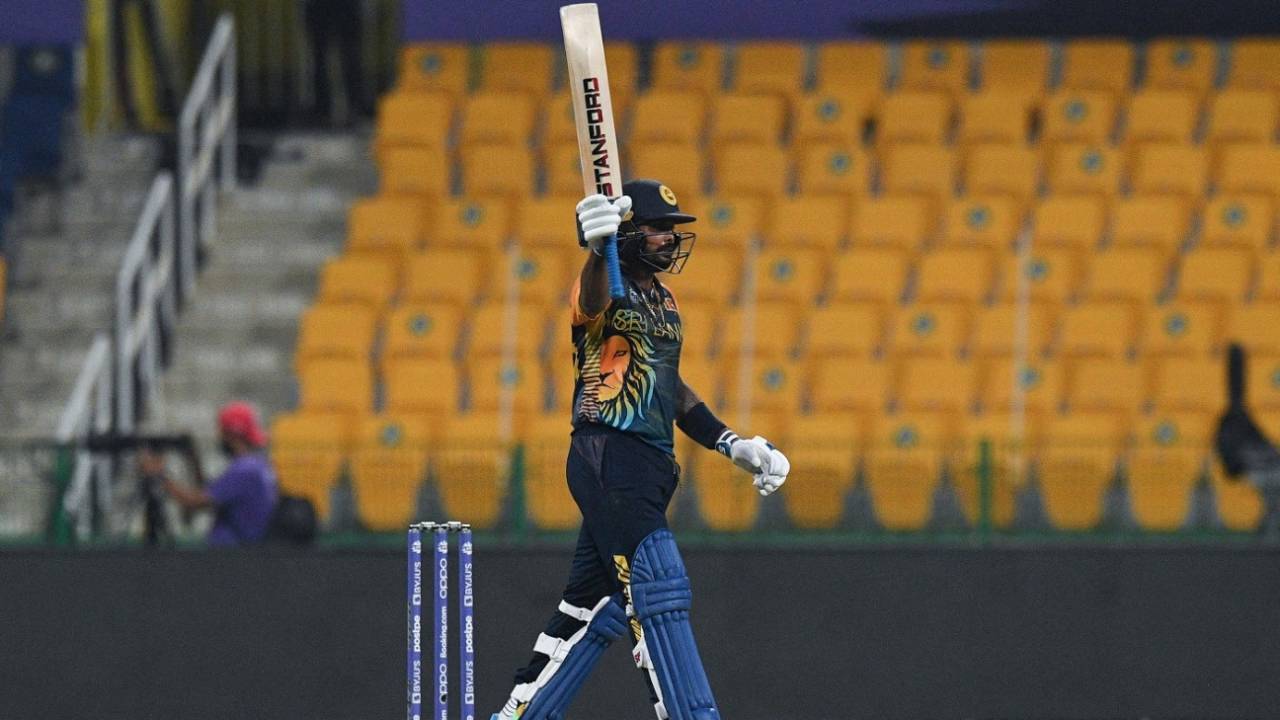 Wanindu Hasaranga reaches his half-century, Ireland vs Sri Lanka, T20 World Cup, Abu Dhabi, October 20 2021