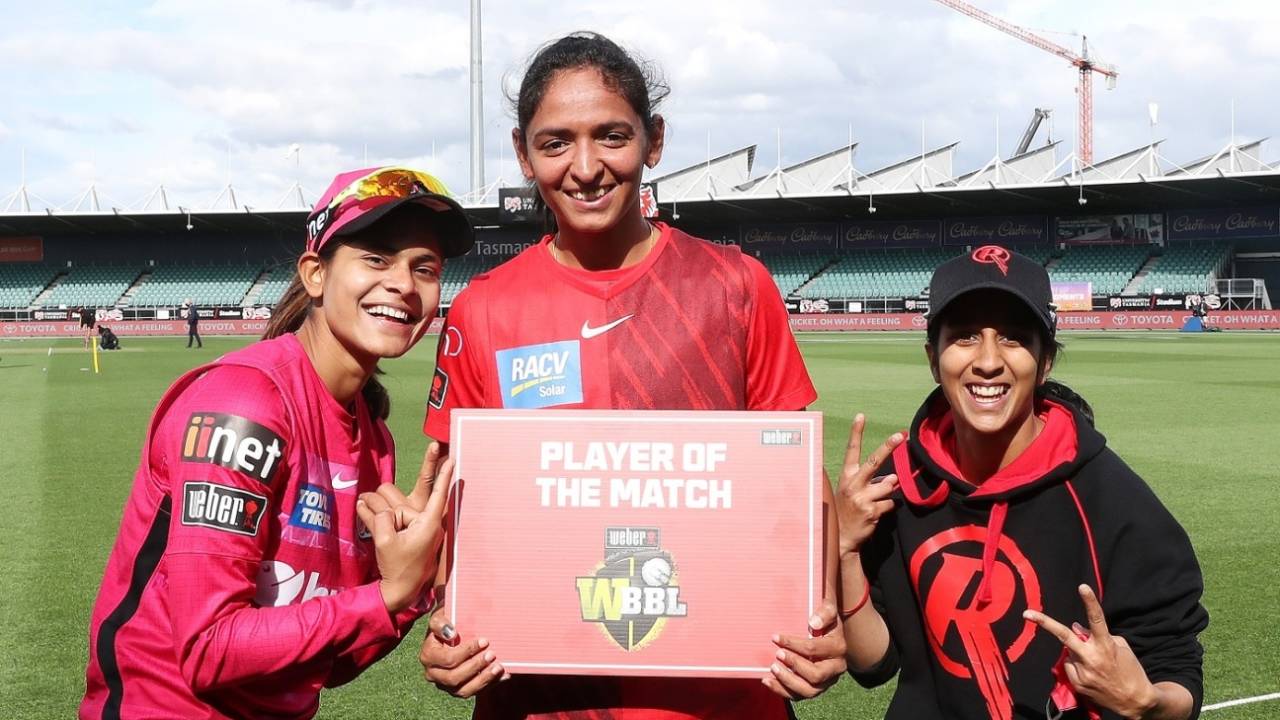 Player of the Match Harmanpreet Kaur has a light moment with her India team-mates Radha Yadav (L) and Jemimah Rodrigues (R), Sydney Sixers vs Melbourne Renegades, Launceston, October 24, 2021