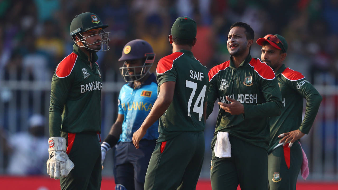 Shakib Al Hasan ended a big stand for the second wicket, Bangladesh vs Sri Lanka, T20 World Cup, Group 1, Sharjah, October 24, 2021
