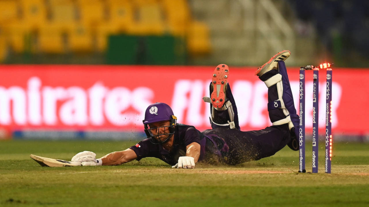 Craig Wallace survived a close run-out call early on, Scotland vs Namibia, T20 World Cup 2021, Group 2, Abu Dhabi, October 27, 2021