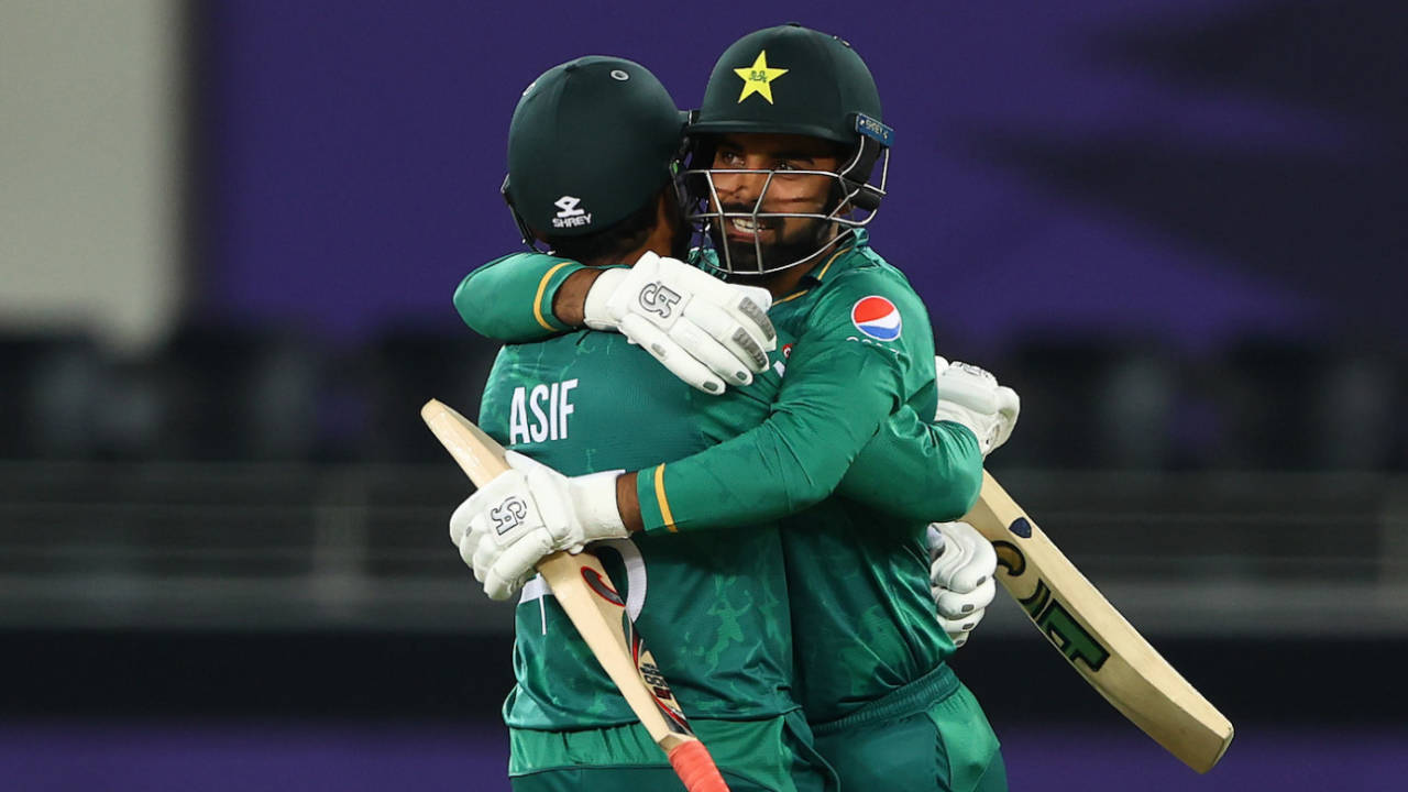 Asif Ali gets a hug from Shadab Khan after finishing off the game, Afghanistan vs Pakistan, T20 World Cup, Group 2, Dubai, October 29, 2021
