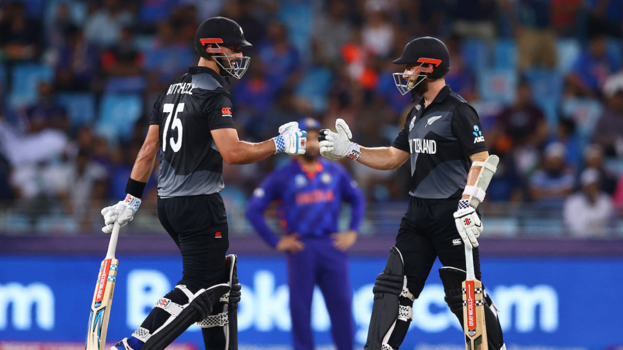 Daryl Mitchell took the lead as he and Kane Williamson put together a big stand, India vs New Zealand, TZ20 World Cup, Group 2, Dubai, October 31, 2021