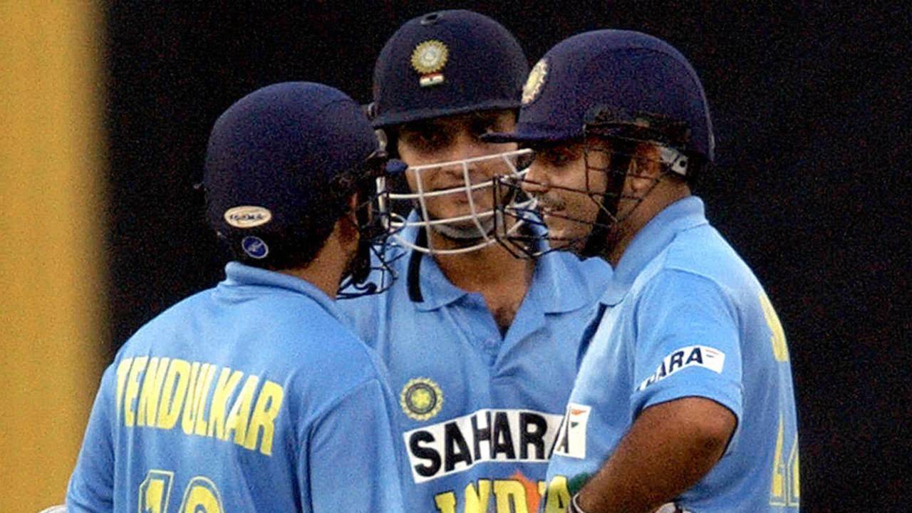 Sachin Tendulkar, Sourav Ganguly and Virender Sehwag have a discussion, India v New Zealand, TVS Cup, Hyderabad, November 15, 2003