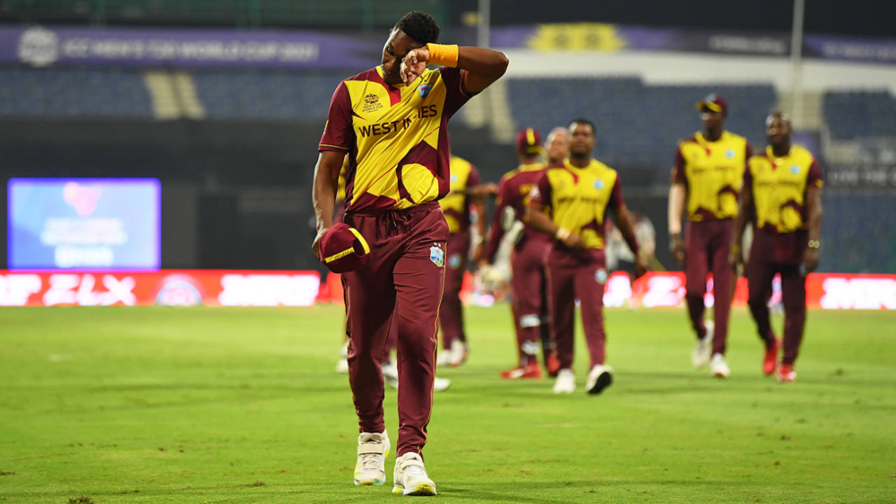 Dwayne Bravo walks off at the end of the Sri Lanka innings, Sri Lanka vs West Indies, Men's T20 World Cup 2021, Super 12s, Abu Dhabi, November 4, 2021