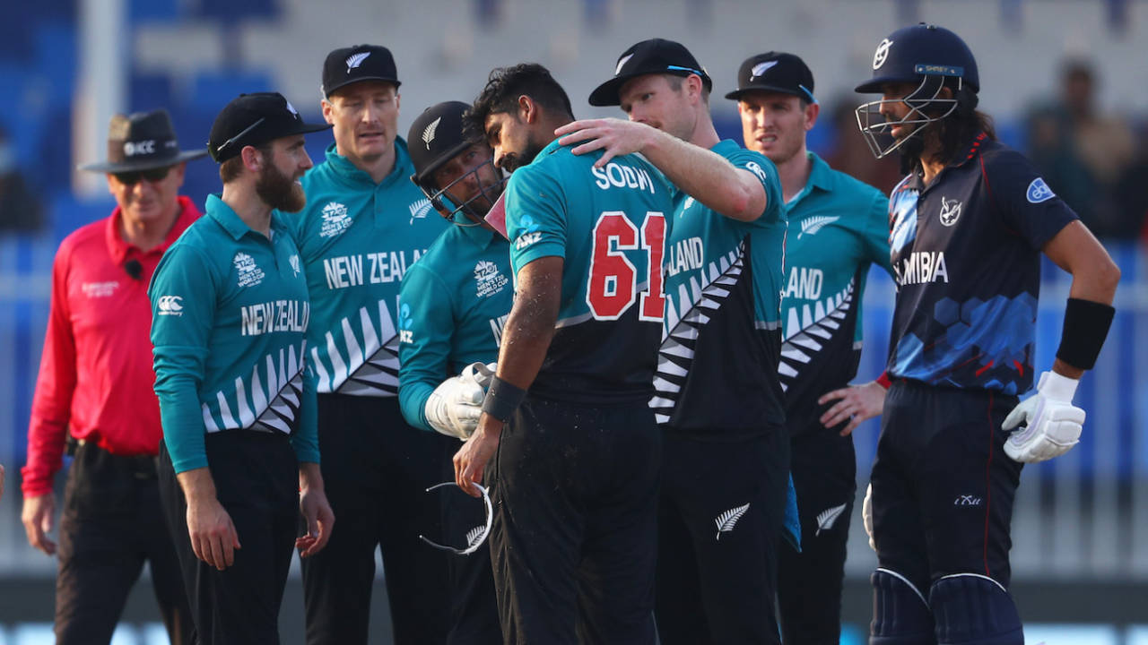 Ish Sodhi is congratulated after getting the wicket of Gerhard Erasmus, Namibia vs New Zealand, T20 World Cup, Group 2, Sharjah, November 5, 2021