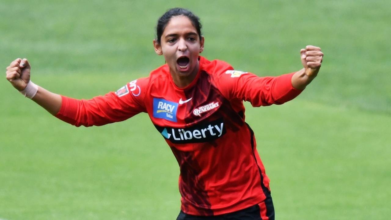 Harmanpreet Kaur was involved in a team hat-trick in the 20th over of Melbourne Stars' innings, Melbourne Renegades vs Melbourne Stars, WBBL 2021-22, Adelaide, November 7, 2021