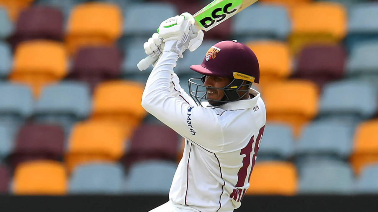 Usman Khawaja made 70 out of 129, Queensland vs Western Australia, Sheffield Shield, Day 1, Gabba, November 10, 2021