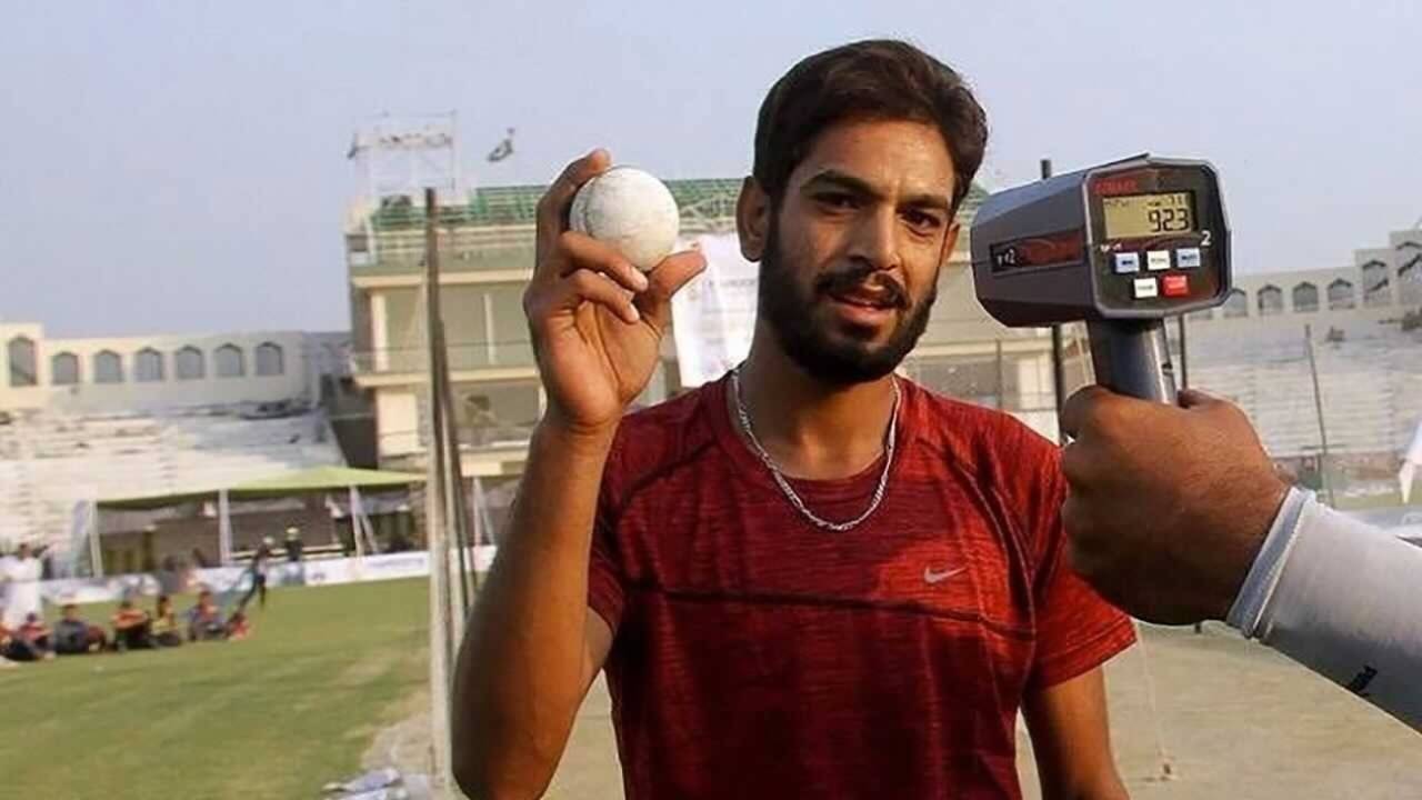 Haris Rauf holds up a ball, Lahore