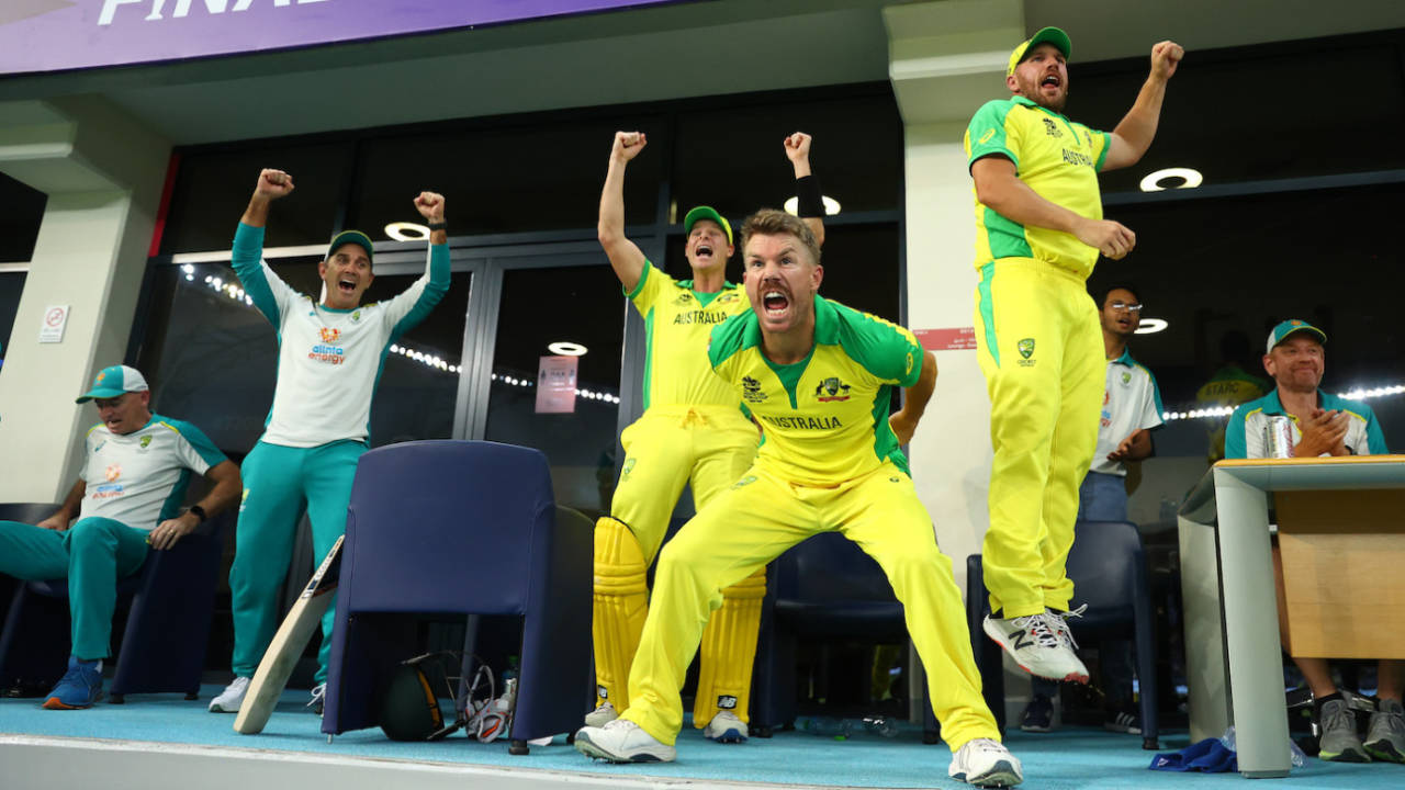 Justin Langer, Steven Smith, David Warner and Aaron Finch react as the winning runs are hit, Australia vs New Zealand, T20 World Cup final, Dubai, November 14, 2021