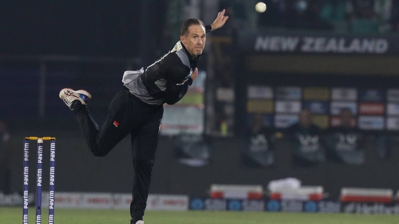 Todd Astle in action, 1st T20I, India vs New Zealand, Jaipur, November 17, 2021