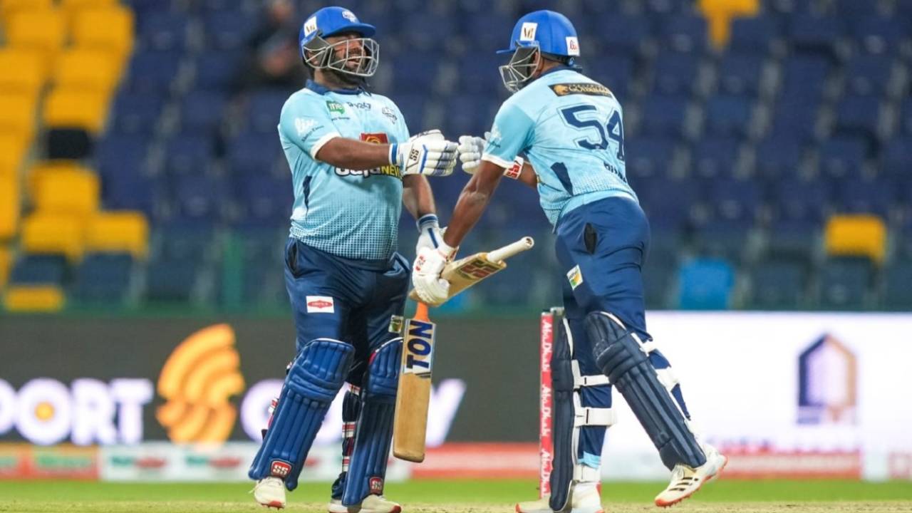 Bhanuka Rajapaksa and Mohammad Shahzad romped to a ten-wicket win&nbsp;&nbsp;&bull;&nbsp;&nbsp;Abu Dhabi T10