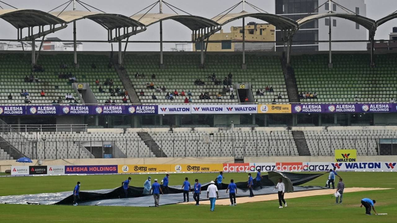 A wet outfield delayed the start of day two, Bangladesh vs Pakistan, 2nd Test, 1st day, December 5, 2021, Mirpur