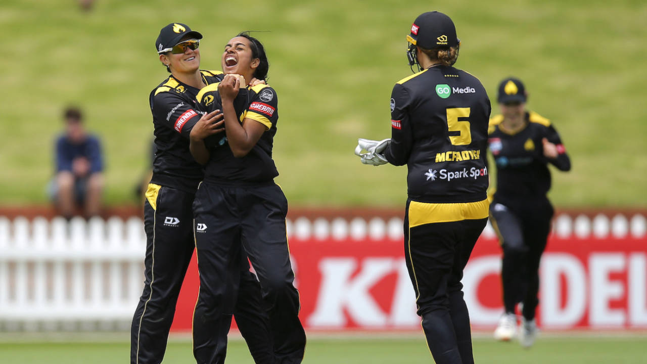 Maneka Singh is congratulated by Thamsyn Newton after taking a wicket, Wellington vs Central Districts, Women's Super Smash 2021-22, Wellington, December 5, 2021