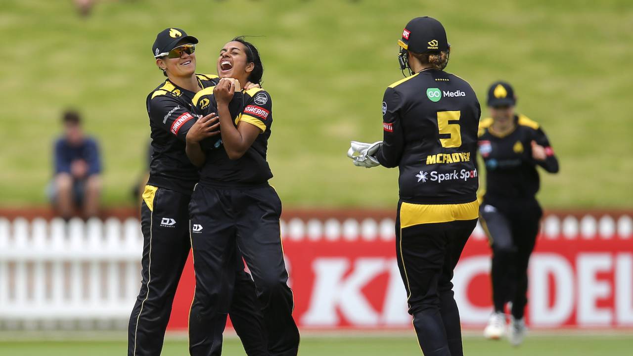 Maneka Singh is congratulated by Thamsyn Newton after taking a wicket, Wellington vs Central Districts, Women's Super Smash 2021-22, Wellington, December 5, 2021